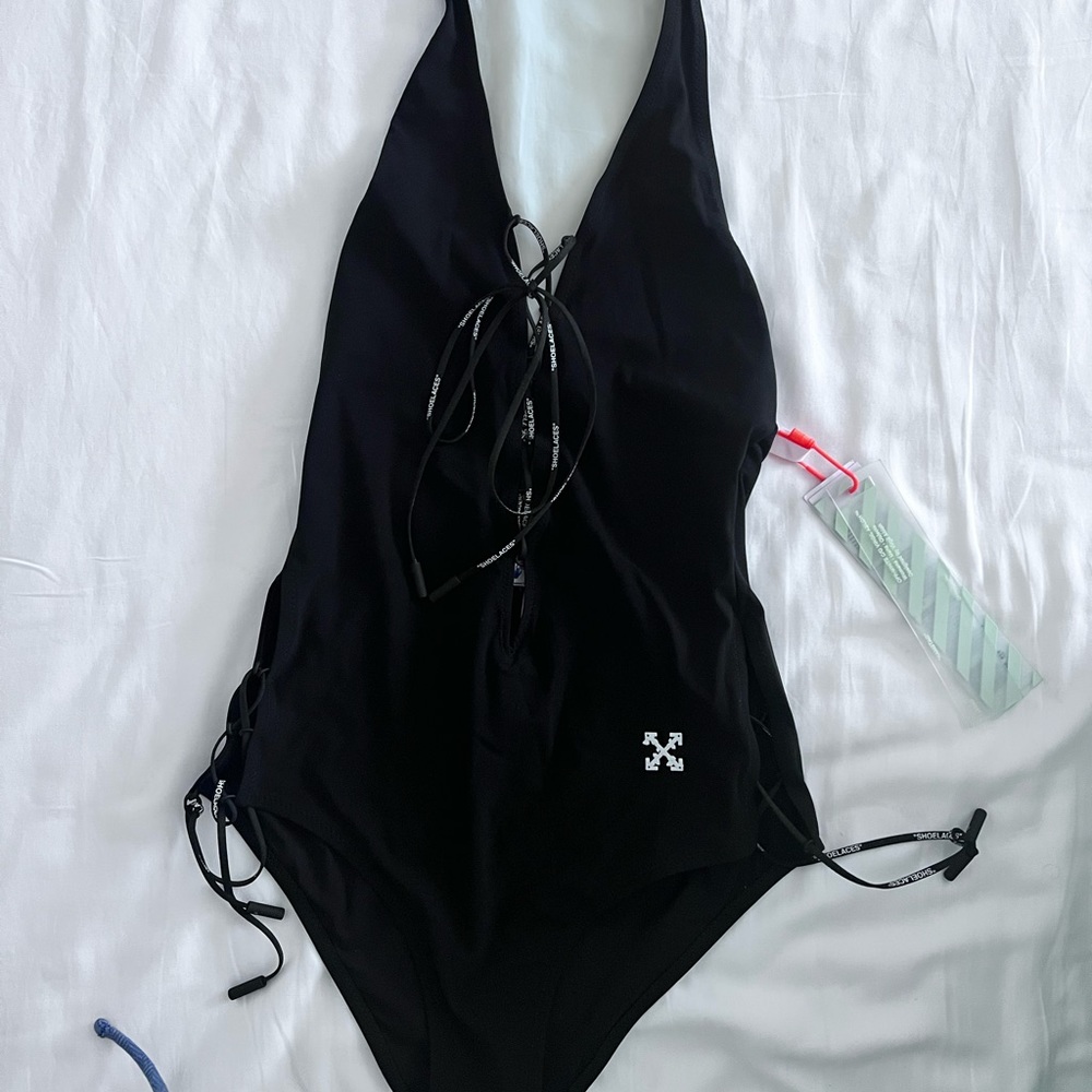Swimsuit off-white